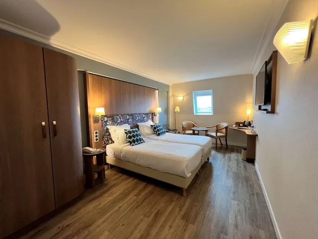 غرفة بسريرين منفصلين بإطلالة على المدينة، Best Western Hotel Alexandra 3/6