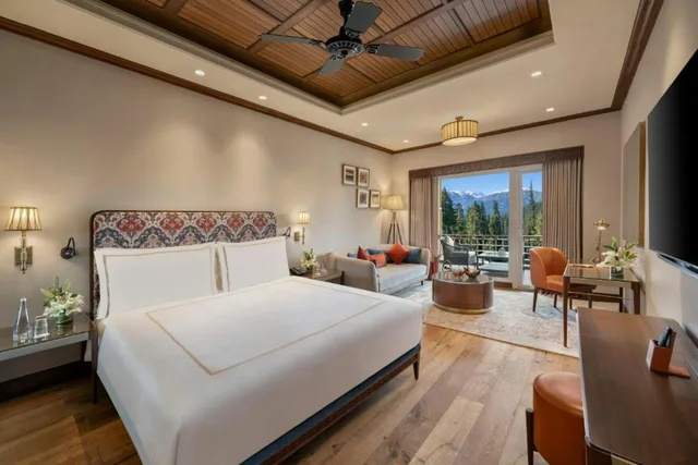 Luxury, Balcony, The Khyber Himalayan Resort & Spa 2/4