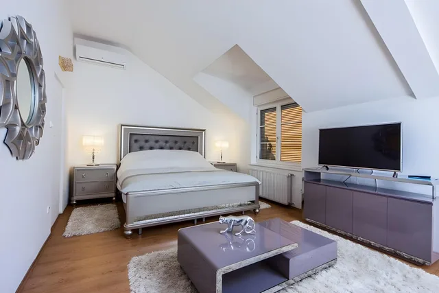 1 Bedroom, Suite, King Bed, 2 Sofa, Milford Suites Budapest 1/2