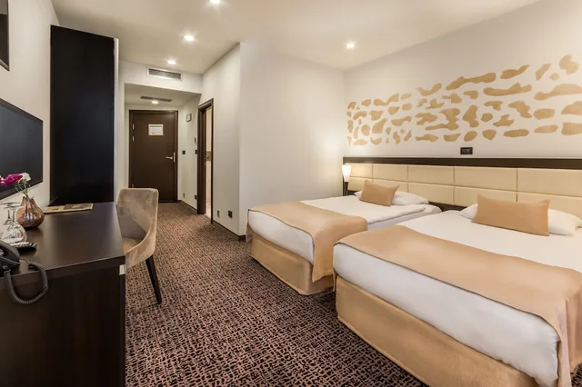 غرفة قياسية بسريرين منفصلين، Hotel Diplomat 2/10