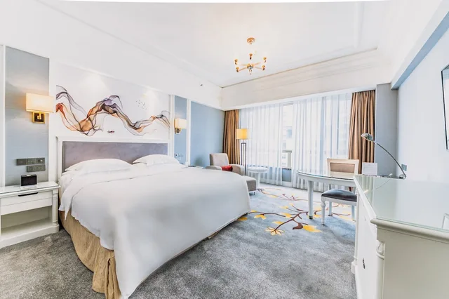 غرفة بريميوم بسرير كينج، Crowne Plaza City Center Ningbo 2/4
