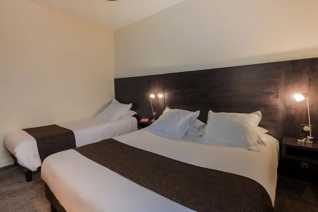 غرفة كومفورت بسرير مزدوج، Hôtel Ronsard 2/6