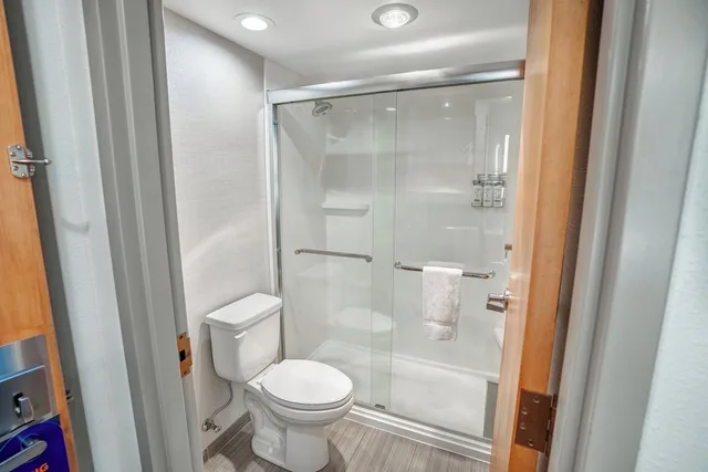 غرفة قياسية بسرير فردي، Holiday Inn Express And Suites Hayward 2/2