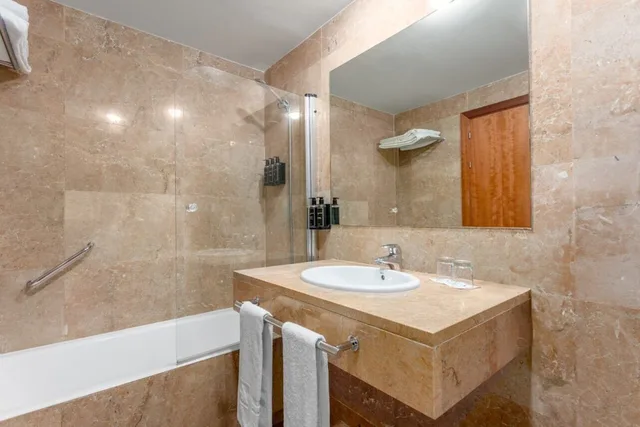 Room, Twin Beds, Eurostars Toledo 10/10