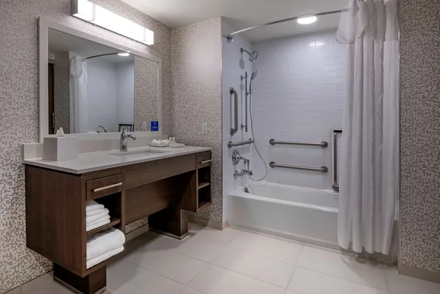 جناح استوديو بسرير كينج لذوي الإعاقة، Home2 Suites by Hilton Wayne 1/2