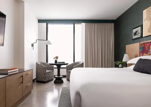 غرفة بريميوم بسرير كينج بحوض استحمام، Kimpton Santo, an IHG Hotel 4/10
