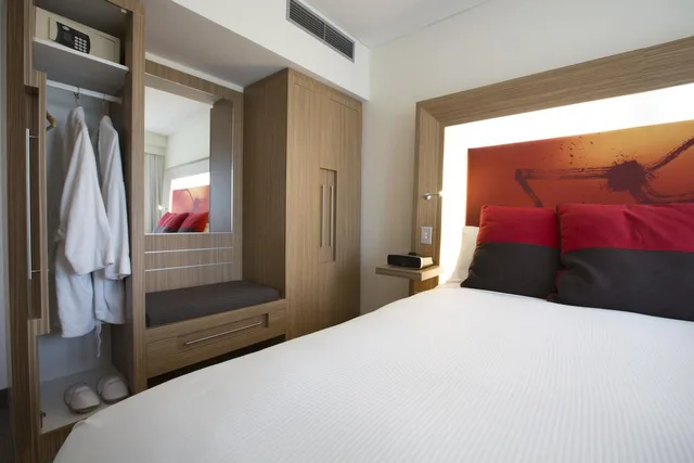 غرفة سوبيريور بسرير مزدوج، Novotel Sydney Olympic Park 2/10