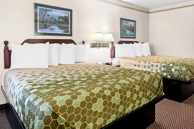 غرفة بسريرين كوين، Surestay Hotel By Best Western Castro Valley 3/4