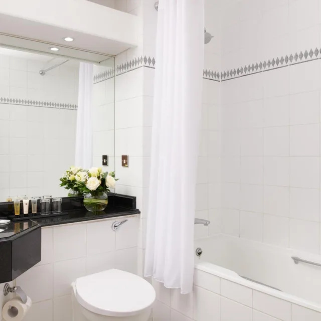 غرفة كلوب بسرير كينج، Millennium Hotel London Knightsbridge 7/8