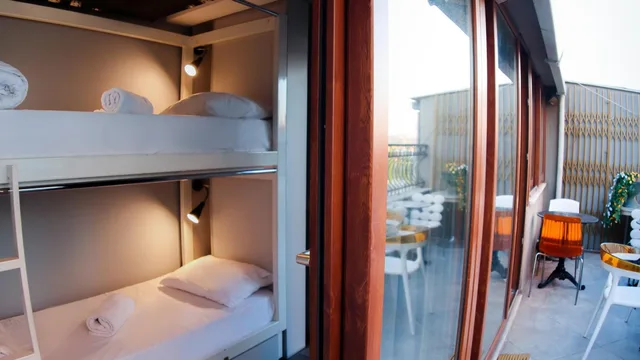 سكن مشترك بسريرين للنساء، Stay Inn Taksim Hostel 2/4