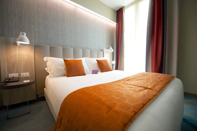 غرفة سوبيريور بسرير مزدوج، MERCURE FIRENZE CENTRO 6/6