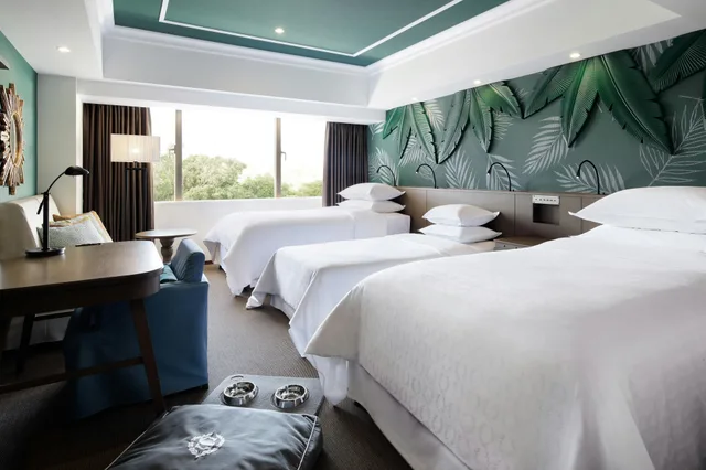 Club, Sheraton Grande Tokyo Bay Hotel 3/4