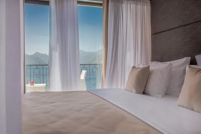 غرفة ديلوكس بسرير كينج، Palazzo Del Mare Essenza 4/4