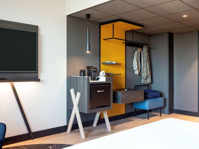 Double Privilege with Double Sofabed، Mercure Amsterdam City Hotel 3/5