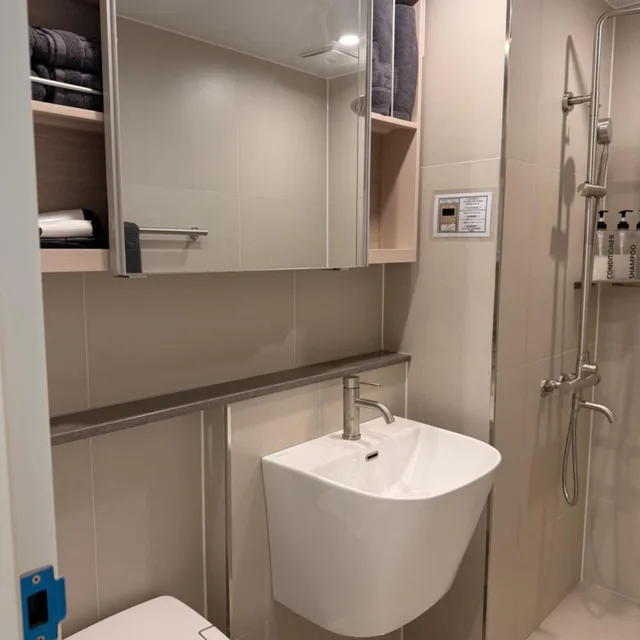 غرفة ثلاثية بإطلالة على الجبل، TRAVELUS Myeongdong 6/8