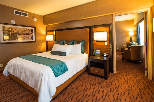 Junior Suite, King Bed, Akwesasne Mohawk Casino Resort 1/5