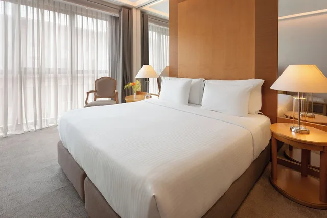 VIP Experience, Supreme, Queen Bed، Melia Athens 4/10