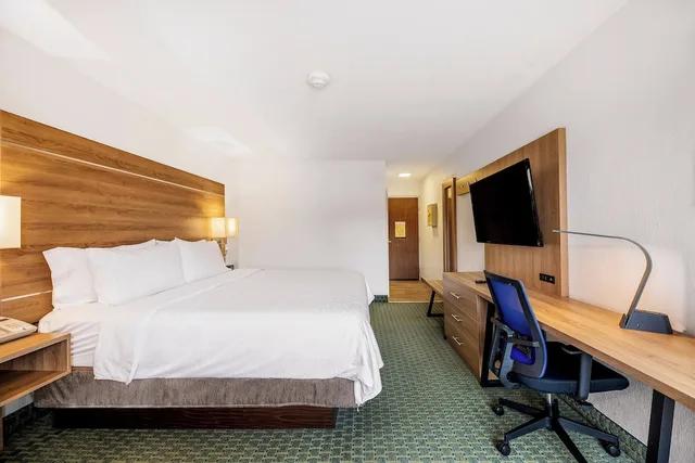 غرفة قياسية بسرير كينج لذوي الإعاقة، Holiday Inn Express San Jose Costa Rica Airport 6/10