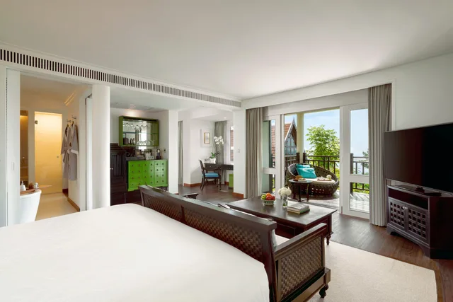 غرفة كلاسيكية بسرير كينج بإطلالة على الحديقة، InterContinental Koh Samui Resort 1/3