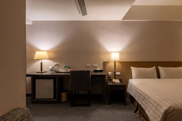 Executive, Queen Bed, Guide Hotel Taipei Chongqing 7/10