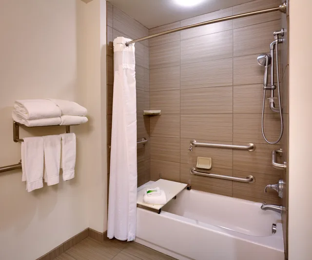 Suite, King Bed, Accessible, Holiday Inn Express Suites Overland Park 2/2