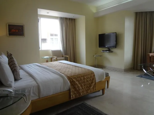غرفة ديلوكس بسريرين منفصلين، Ascot Hotel 1/5