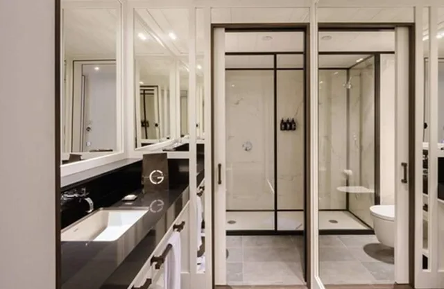Superior, King Bed, Patio View, Seventy Barcelona 2/2