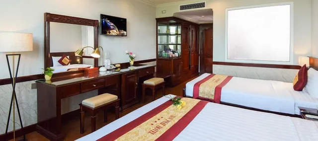 Superior, Twin Beds, City View, Van Phat Riverside Hotel 10/10