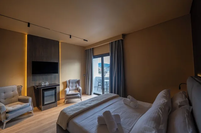 غرفة ديلوكس بسرير مزدوج بشرفة، Hotel Piramida 3/5