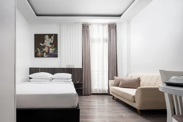 غرفة ديلوكس بسرير كوين، KING GRAND BOUTIQUE HOTEL 6/10