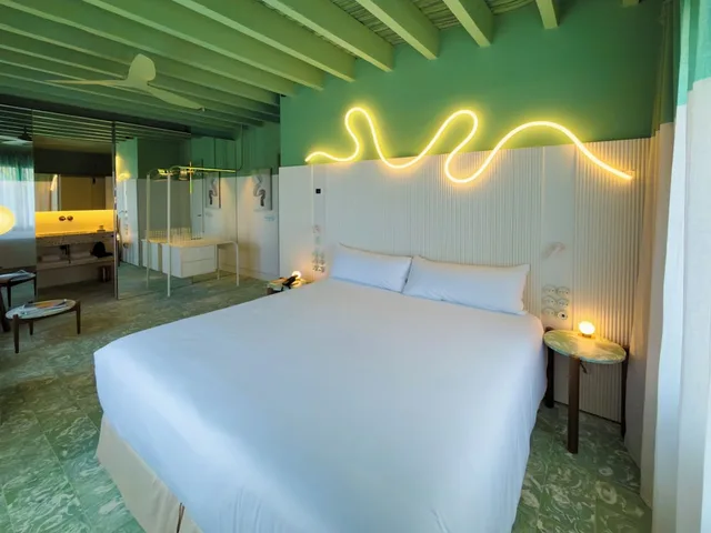 غرفة ديلوكس بسرير كينج، Terreno Barrio Hotel 7/10