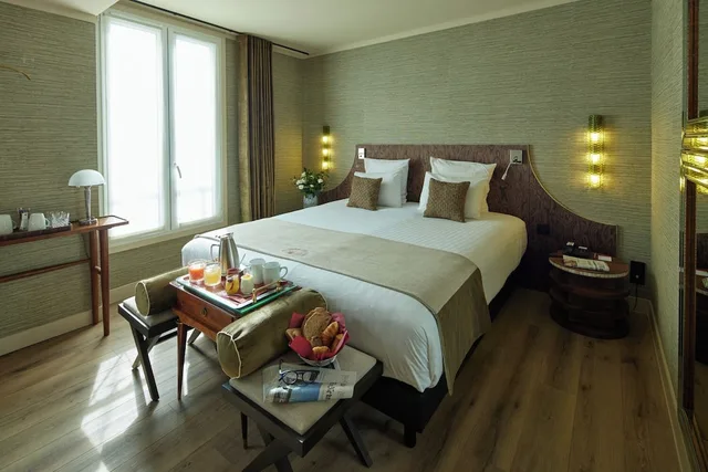 double or twin deluxe, Hotel Sacha 9/14