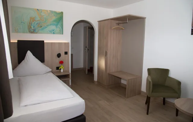 غرفة مفردة، Hotel Alter Hof 6/16