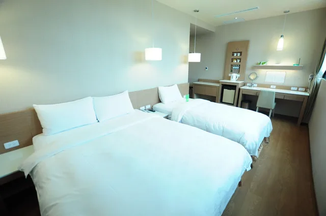 غرفة إليت ثلاثية بسرير مزدوج وسرير فردي، Kindness Hotel - Kaohsiung Main Station 1/4