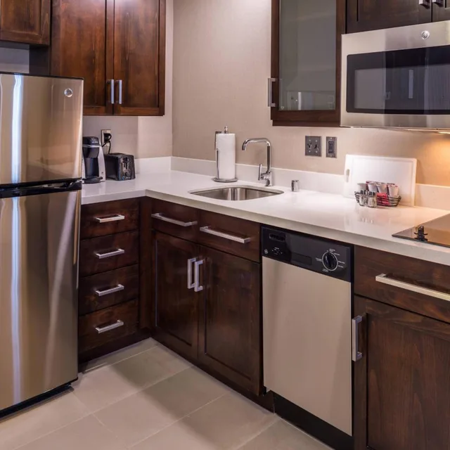 استوديو بسرير كوين مع أريكة بحوض استحمام لذوي الإعاقة، Residence Inn By Marriott Seattle University District 6/6