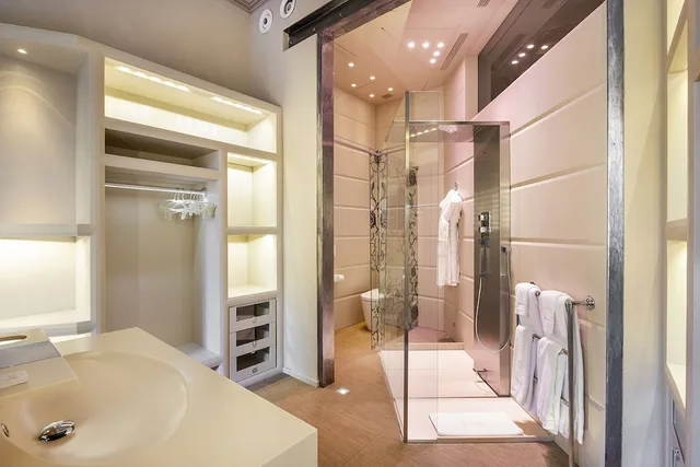 Royal, Design, Suite, King and Twin Beds، El Palauet Royal Suites 8/10