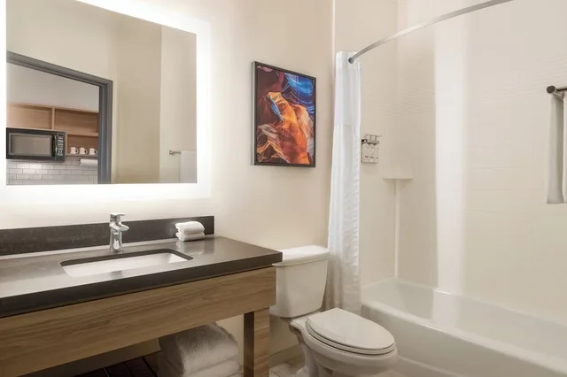Candlewood Suites Morristown West by IHG، موريستاون 50/50