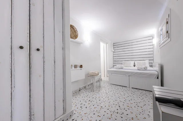 Standard, Single, Twin Beds, Sea View, Pool Floor، Villa Ilias 5/5