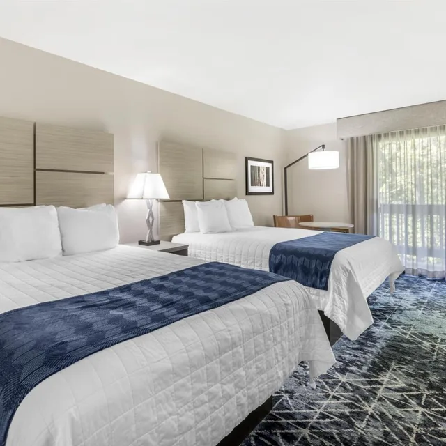 جناح سوبيريور رباعي بشرفة، Best Western New Oregon 4/10