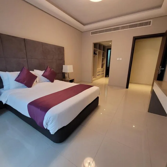 1 Bedroom, Superior, Suite, Queen Bed, The Jewel Hotel 1/10