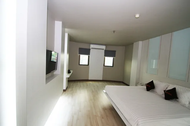 جناح جونيور مع أريكة، The L Hotel Entertainment 1/4