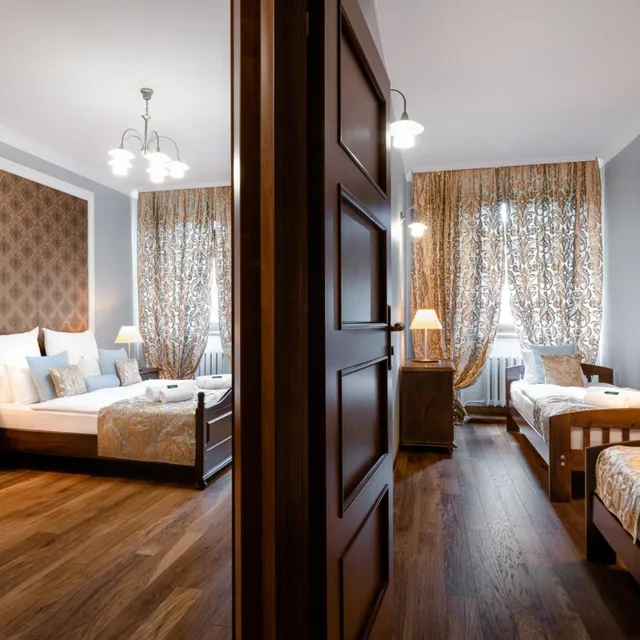 شقة، Hotel Baron Karczma Grodzka 1/4