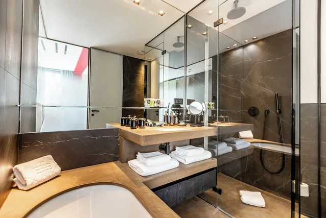 Suite, Queen Bed, Maison Boissiere Barnes Residences 2/3