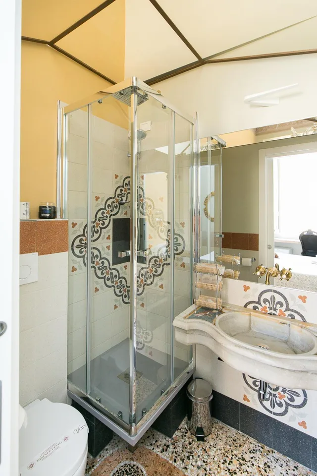 غرفة ديلوكس بسرير كينج وسرير كوين، Nerva Accomodation Cavour 8/8