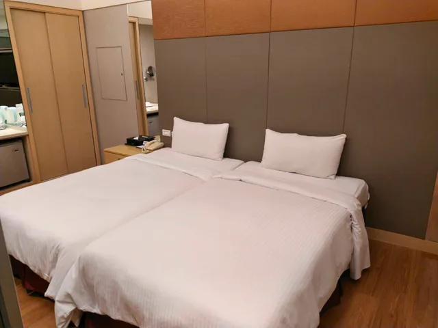 Deluxe, Double Bed, No Window، Delton Hotel 2/3