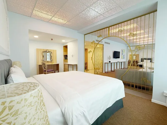 جناح غراند، Grand Bay View Hotel 1/1