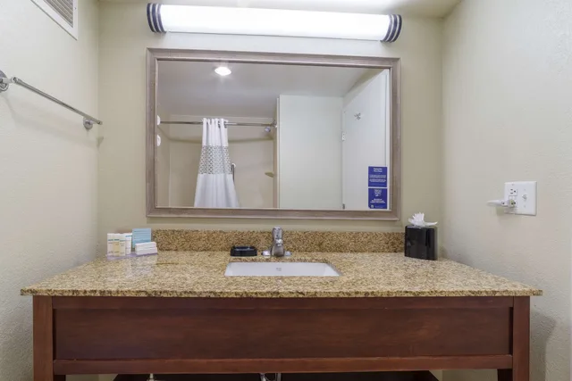 غرفة بسرير كينج، Hampton Inn Port Charlotte 5/8