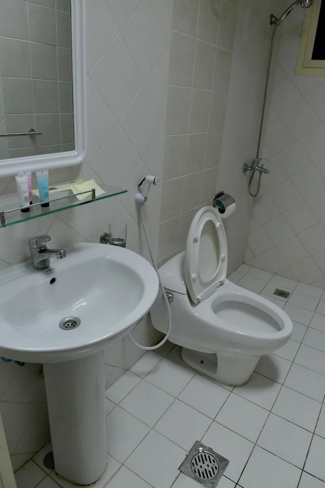 شقة بسرير مزدوج بغرفة نوم واحدة بمطبخ صغير، بنايات حماة للوحدات السكنية(Binayt Hamah Service Apartment) 4/4