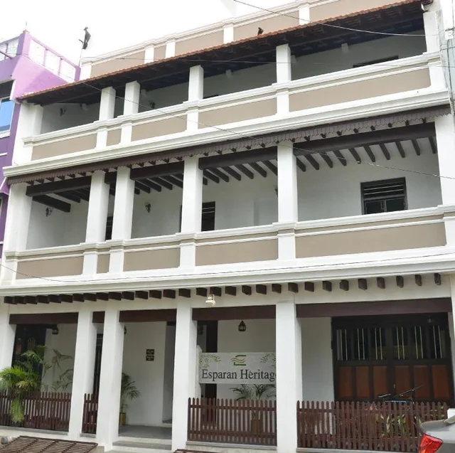 غرفة بسريرين منفصلين، Fabhotel Esparan Heritage Pondicherry 1/1