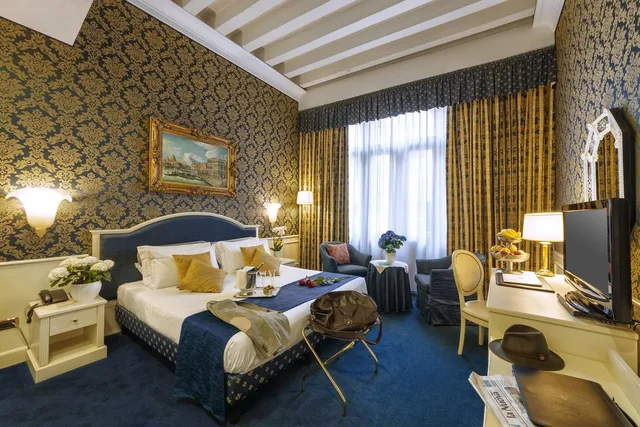 junior suite, canal view, Duodo Palace 1/2